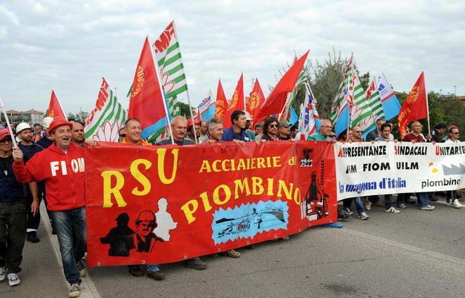 In corteo a Roma per non far morire la siderurgia 