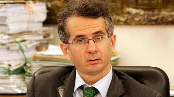 Il vano tentativo di Ferri di esserci lo stesso