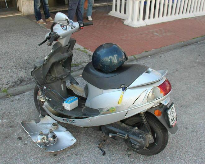 Scontro tra scooter e macchina all’incrocio: in coma un operaio della ex Delphi 