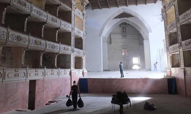Teatro Rossi, il sindaco farà da mediatore