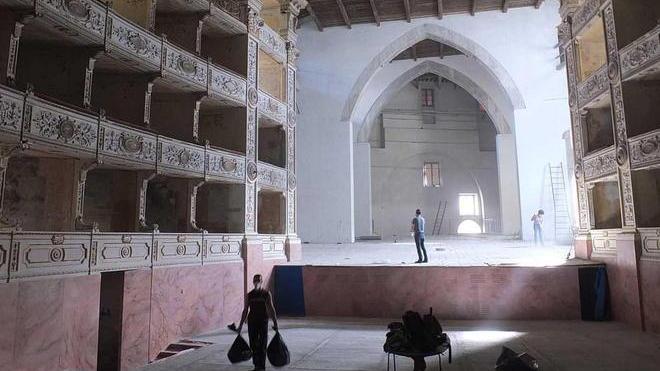 Teatro Rossi, il sindaco farà da mediatore