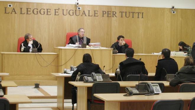Simulazione di reato e calunnia condannata nota professionista 