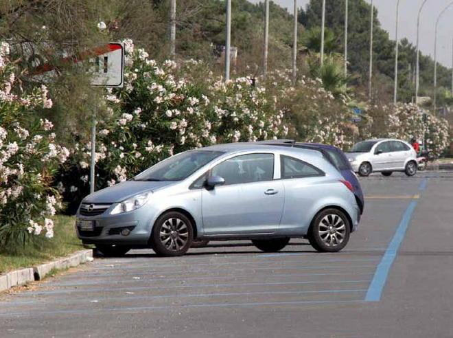 Sosta sul Lungomare, ora partono le multe