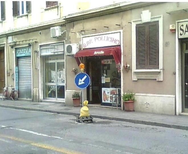 Ma la buca è sempre lì: sembra quasi una provocazione