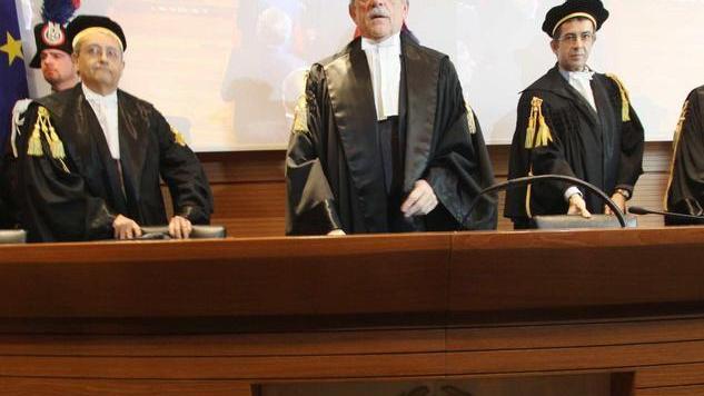 Torna in bilico la proroga delle concessioni balneari