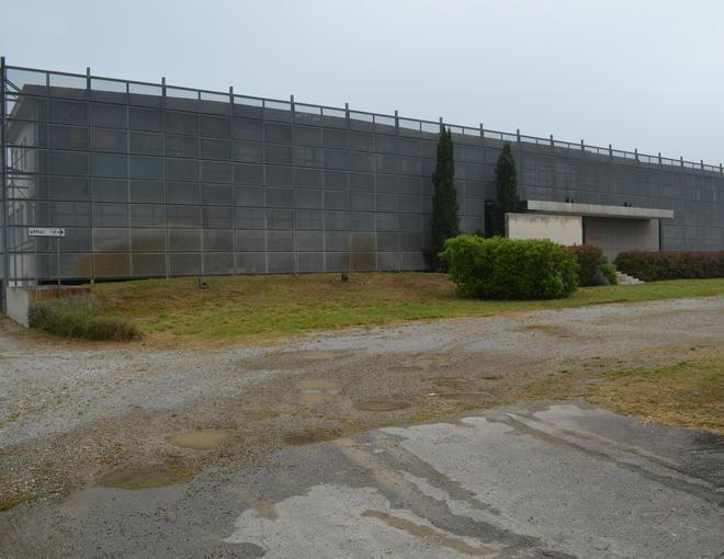 Un outlet di prodotti dell’artigianato nell’ex fabbrica di divani 