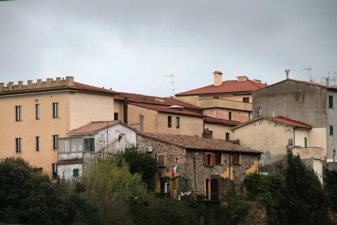 Via Giotto, anziana investita sulle strisce pedonali 