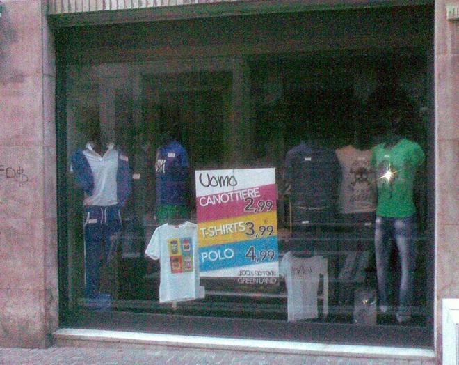 Trova 1.000 euro, lì dà ai carabinieri 