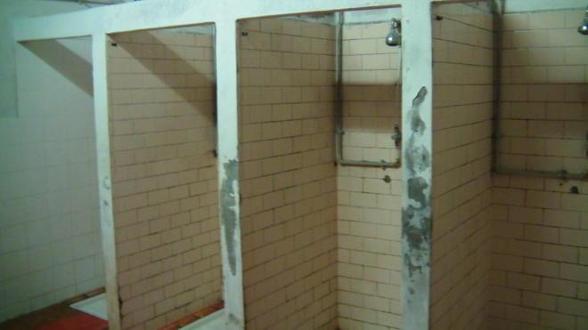Degrado della palestra di via Roma, è rimpallo di responsabilità 