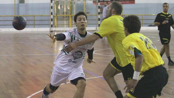 Pallamano, Ambra in corsa per la finale scudetto