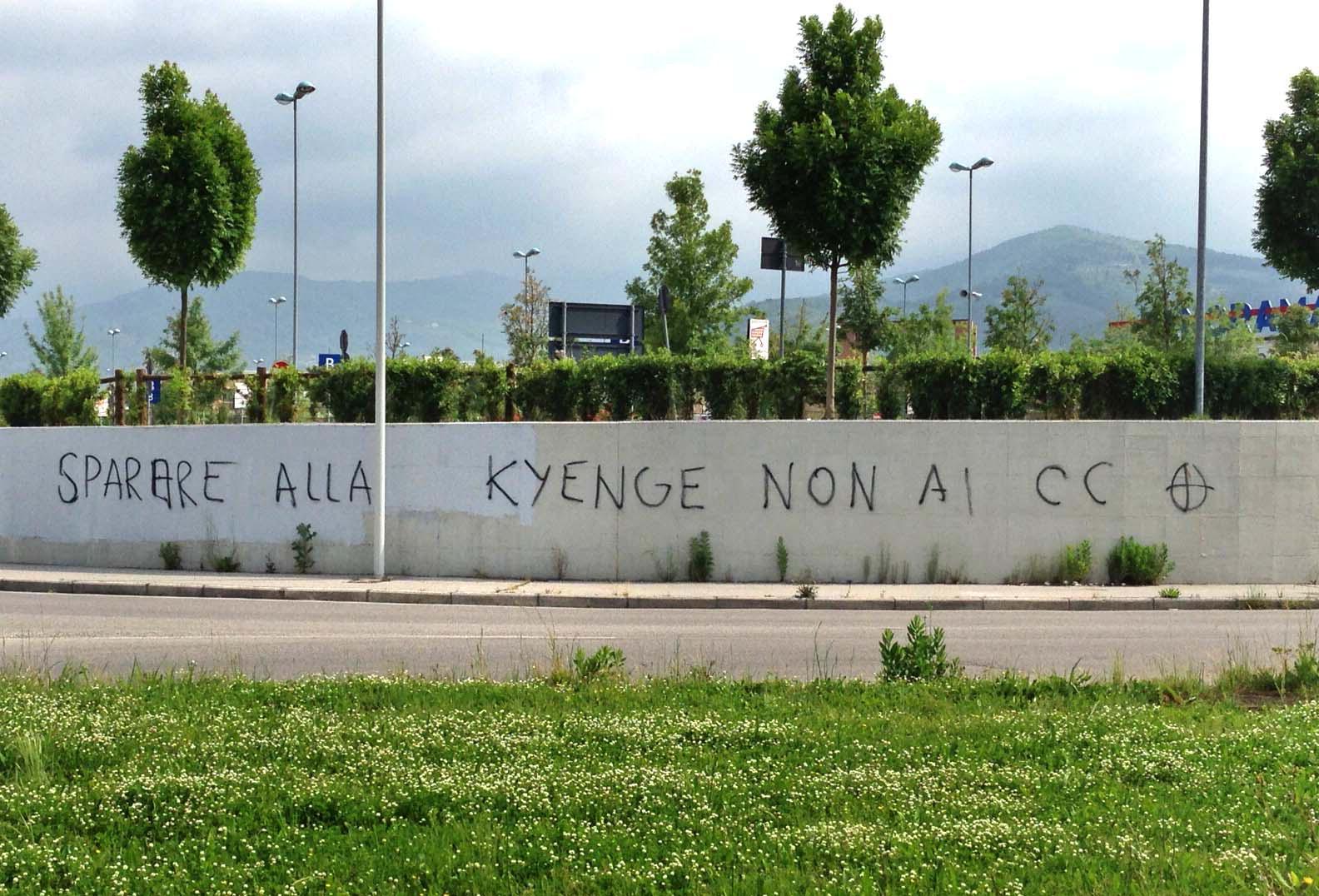 Scritte minacciose a Pistoia contro il ministro Kyenge 