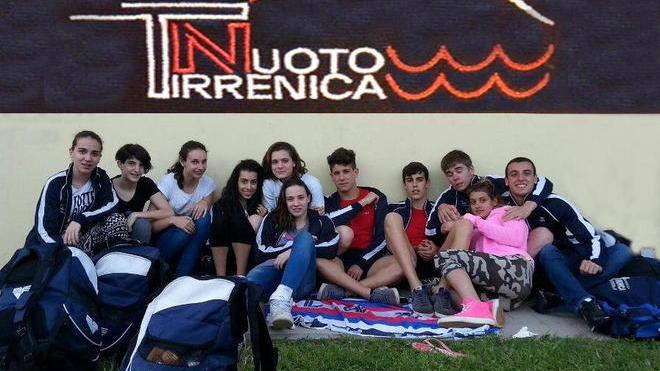 Tirrenica Nuoto: 7 ori 12 argenti e 8 bronzi al meeting di Ravenna