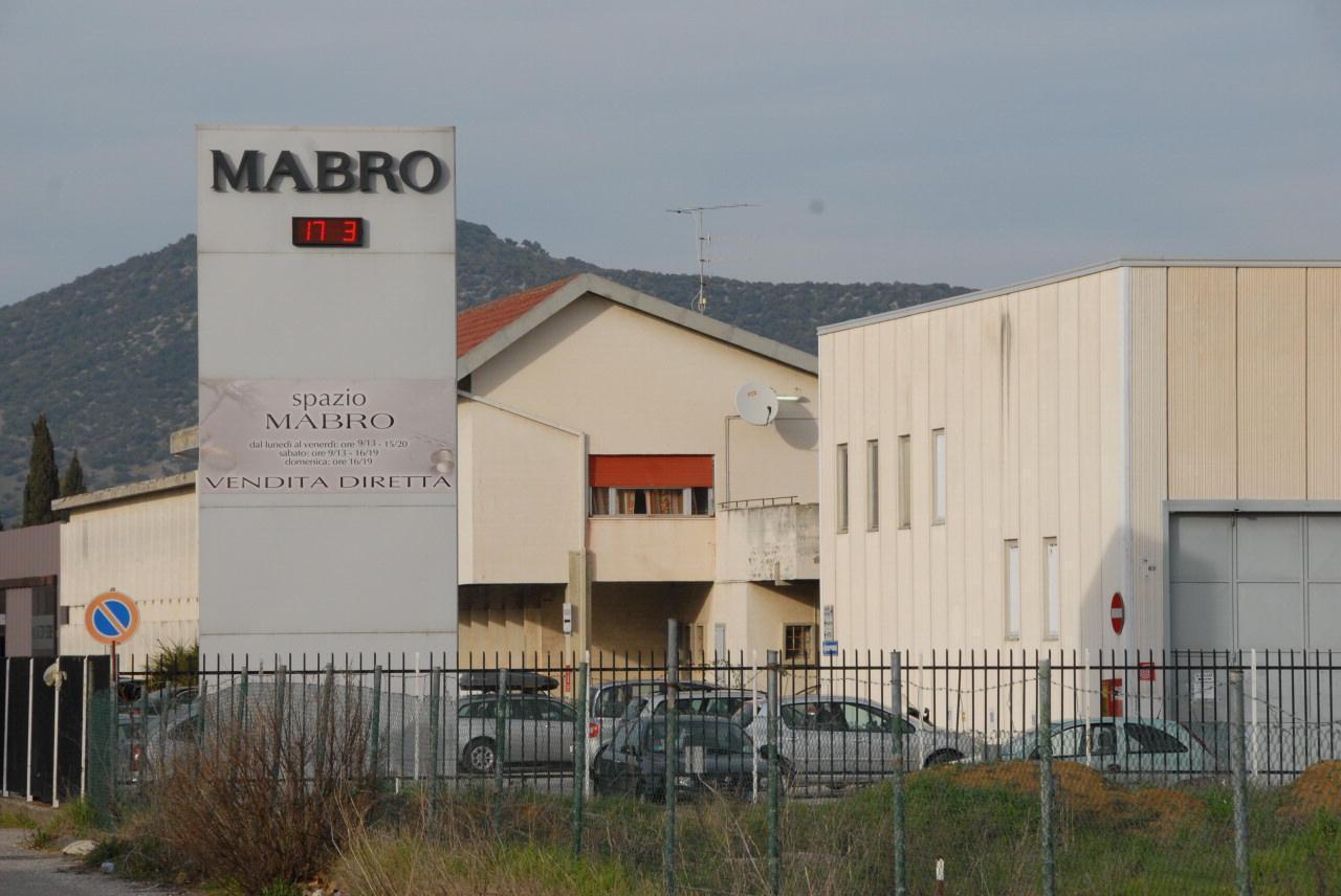 Mabro, l’occupazione è finita: incontro con il sindaco e il presidente della Provincia 