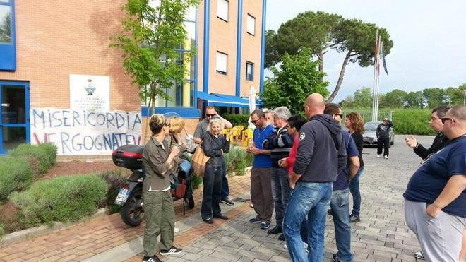 Misericordia, Cobas: «Da Corsinovi parole fuori luogo»