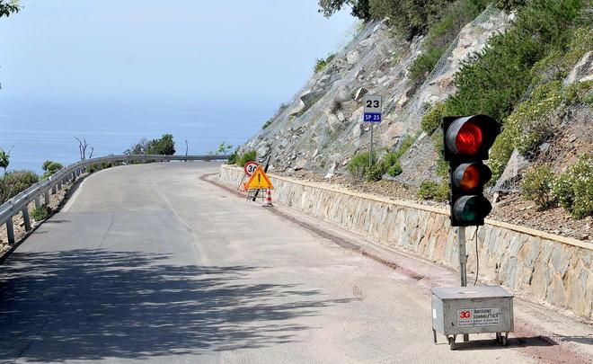 Cavo telefonico tranciato, frazioni isolate per 48 ore 