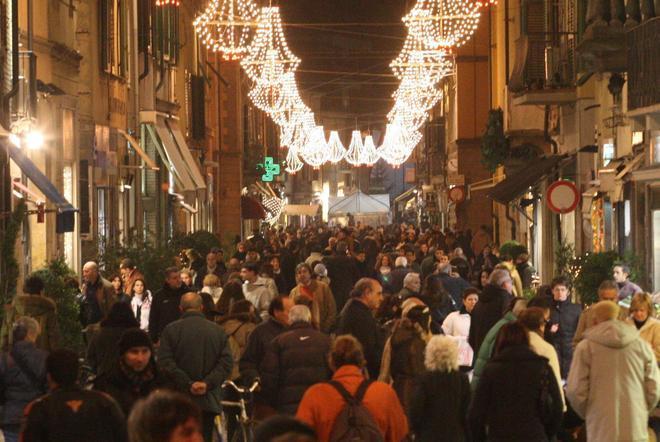 Per le luci di Natale una nuova formula che frena i furbetti 