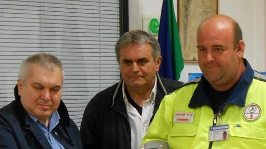 Volontariato, dalla Coopselios un assegno a Radio Cb