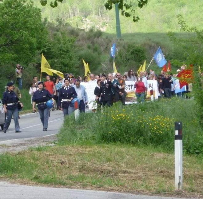 I comitati “chiudono” il cantiere 