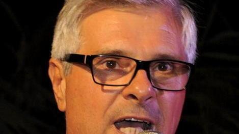 Laurenti: «Panfi dimettiti» lo scontro non si placa