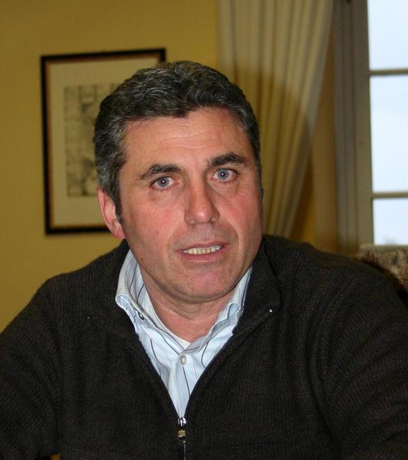 Due feti morti nel grembo delle madri 