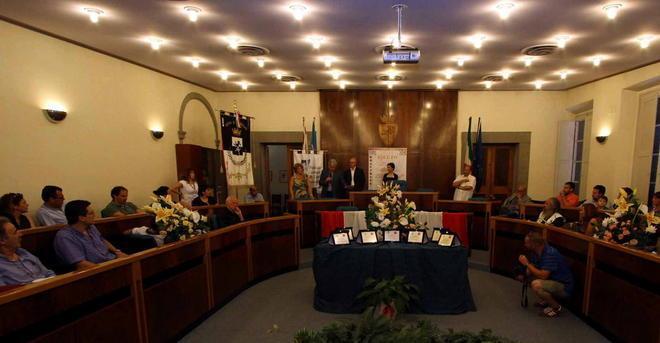 Si vota nelle edicole 