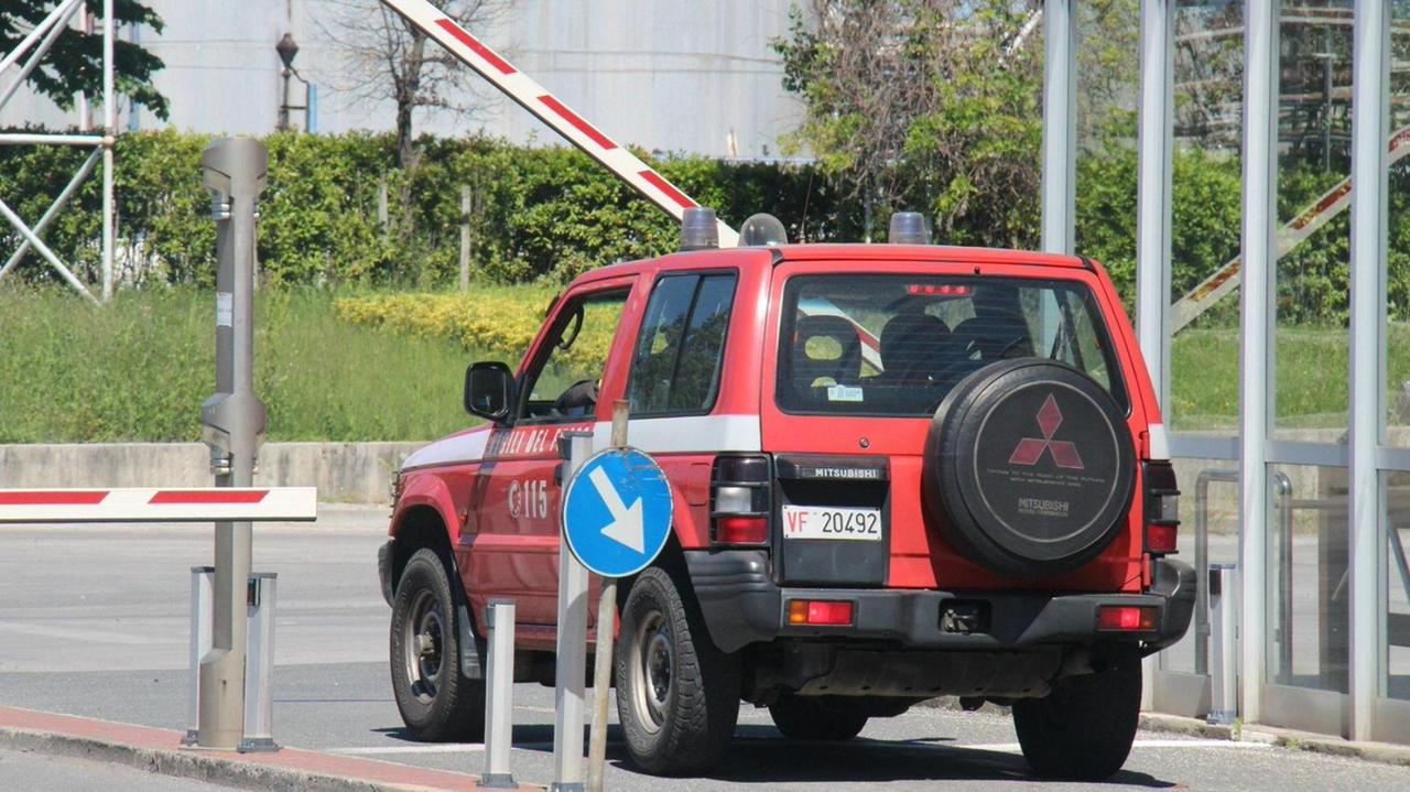 Stagno, scatta l'allarme all'Eni: ma è solo vapore