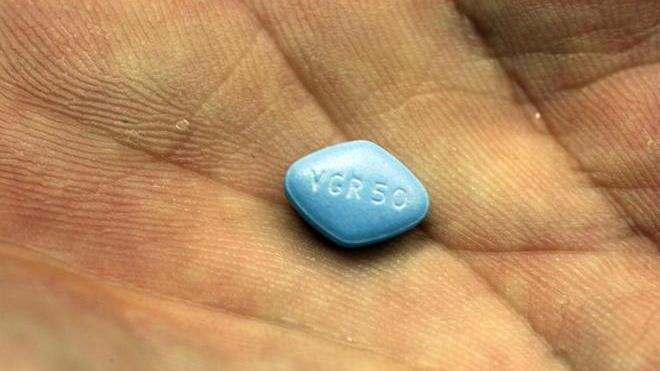 Falso Viagra venduto online viareggino condannato