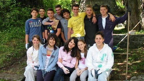 Gli studenti ripuliscono la “Fonte della vita”