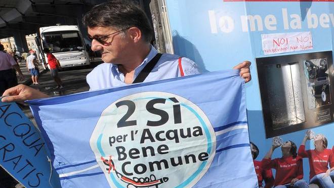 5 Stelle: «Gestione pubblica dell’acqua»