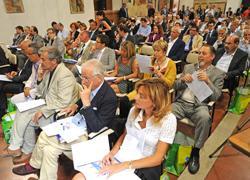 Sempre meno credito e sempre più costoso Le aziende soffocano 