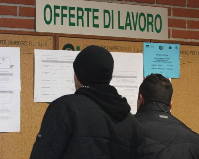 Under 24, record di disoccupati: sono più dei lavoratori 