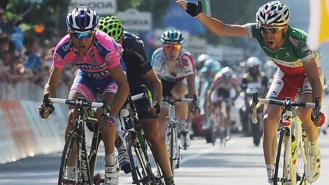 Andrea Andreazzoli al Giro per curare Nibali & Co