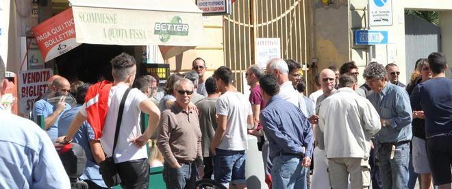 Code per i biglietti, oggi alle 10 si riparte 