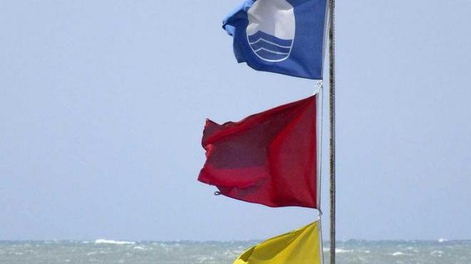 Ma arriva la bandiera blu