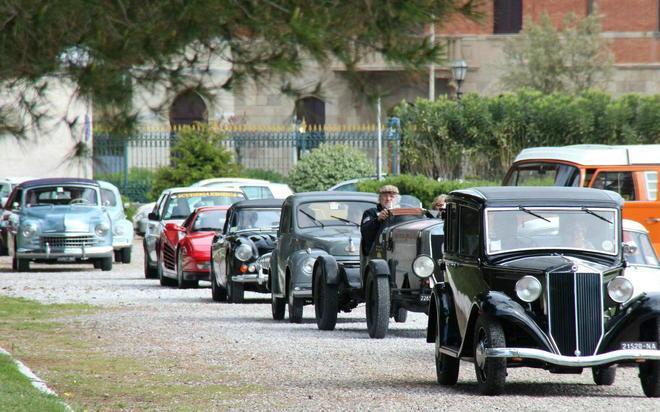 La fiera e le auto d’epoca
