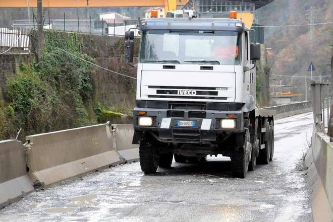 Solo un camion senza copertura