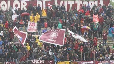 Livorno, sì ai maxi schermi all’ippodromo Caprilli
