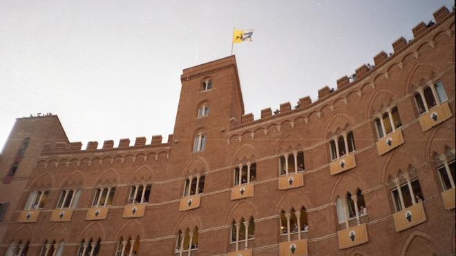 Maremma esclusa dallo statuto Mps, è bufera