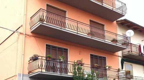Accoltellò per gelosia la fidanzata