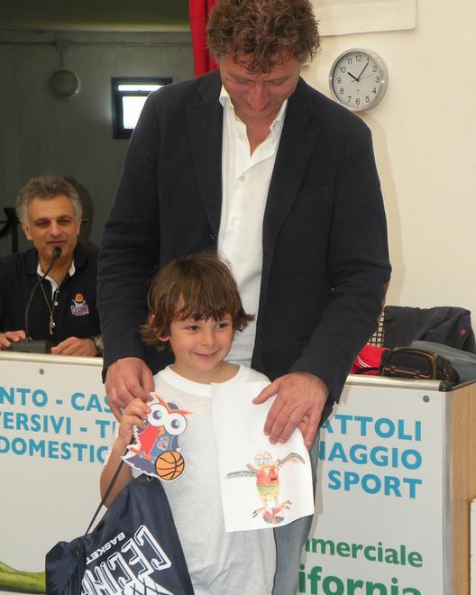 Gabriel vince il concorso Suo il disegno della mascotte
