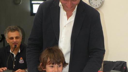 Gabriel vince il concorso Suo il disegno della mascotte