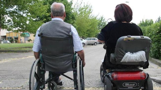 «Sono cieco al 100% ma senza assistenza perché ho 65 anni»