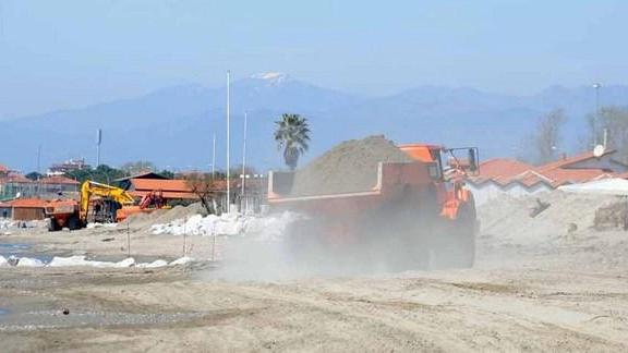 Provincia e balneari, scontro sui cantieri
