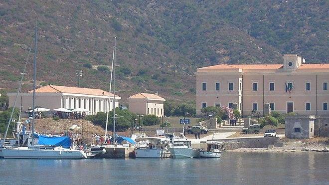 Traghetto per l’Asinara, revocata la concessione 