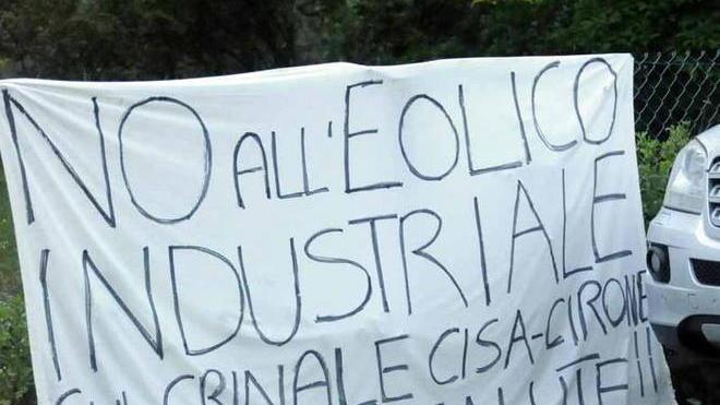 No al parco eolico del Cirone