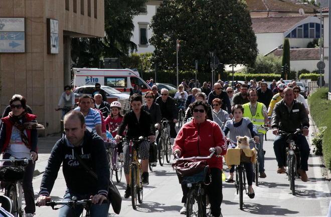 Bicincittà inaugura un altro tratto di pista ciclacabile 