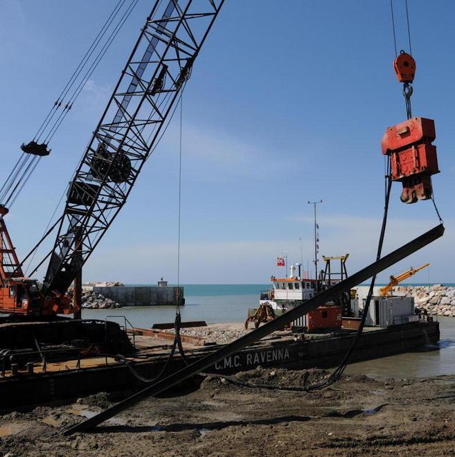 Il mare entra in porto e il 15 ci sarà Letta 