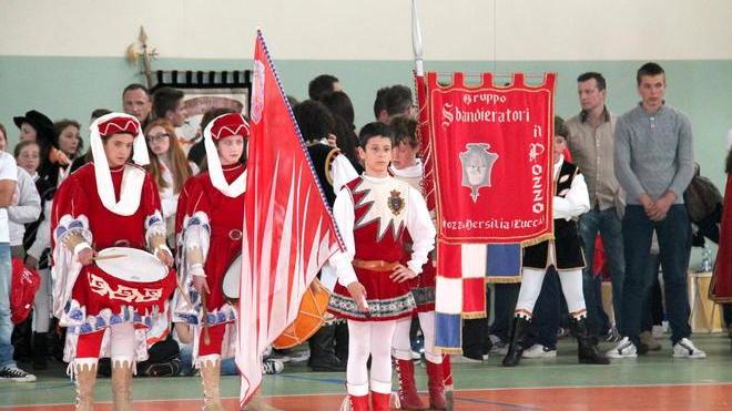 Giochi di bandiera La gara dei “grandi” rinviata per pioggia
