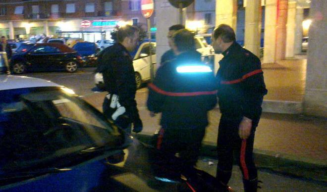 Giovane accoltellato da due fratelli 