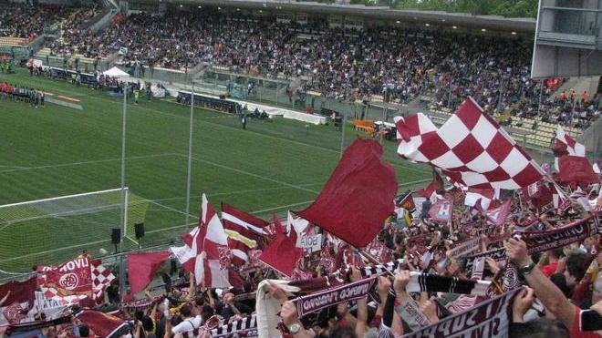 Febbre da serie A, via alla prevendita dei biglietti per i playoff